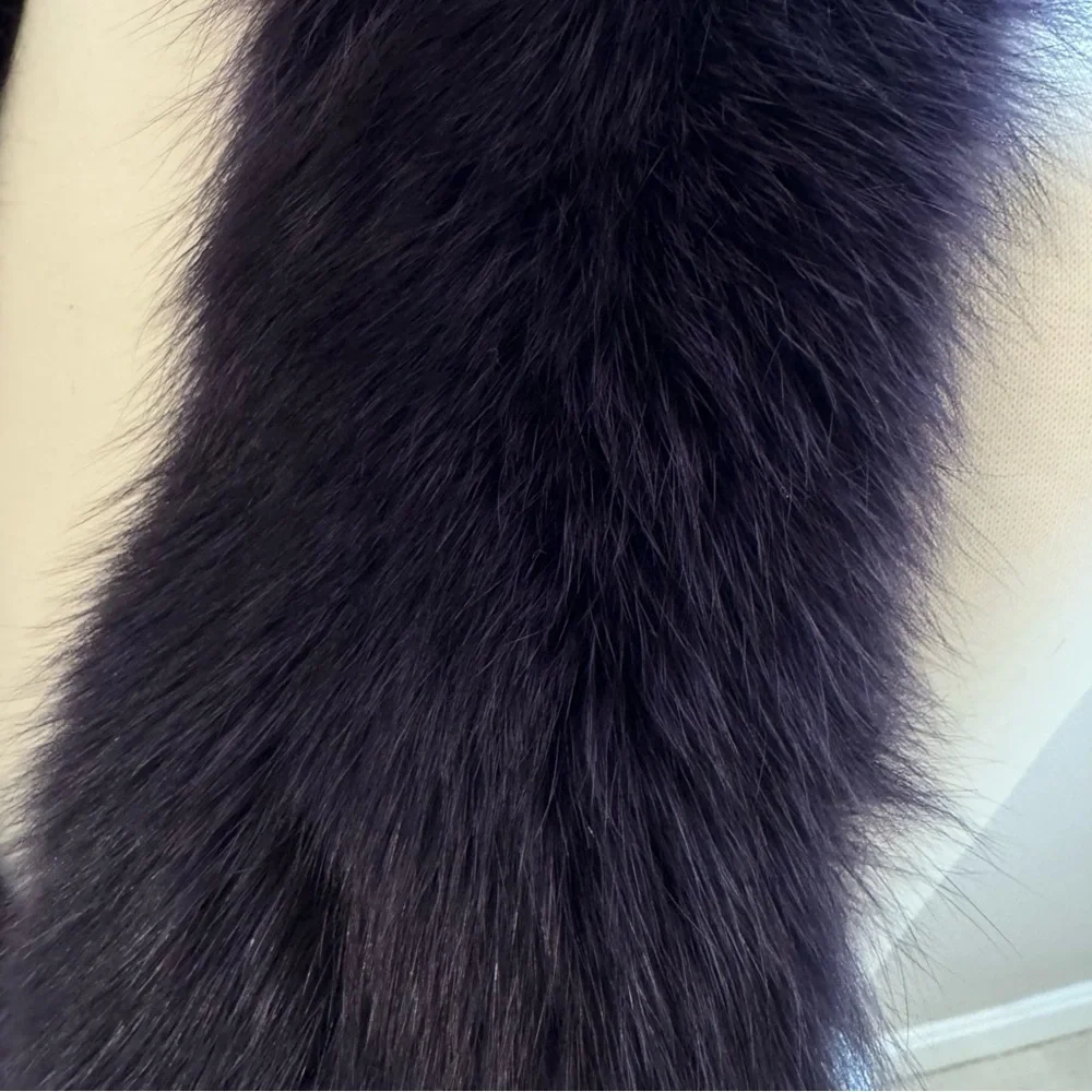 DKNY deep purple long fox fur boa velvet backed super fluffy ?genuine fur? - Picture 5 of 14